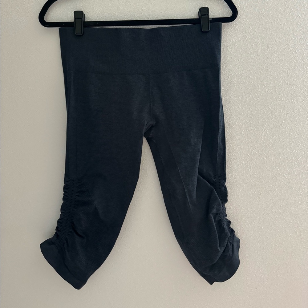 Lululemon Navy Crop Leggings